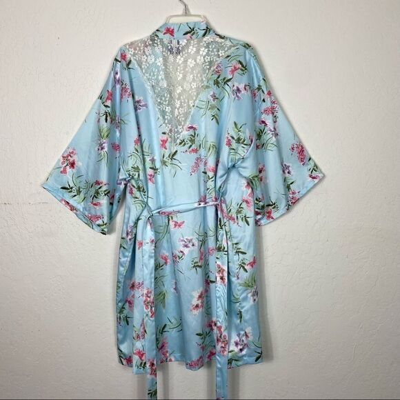 Apt. 9 Light Blue Floral Lace Satin Kimono Sleeve Robe - Picture 2 of 7